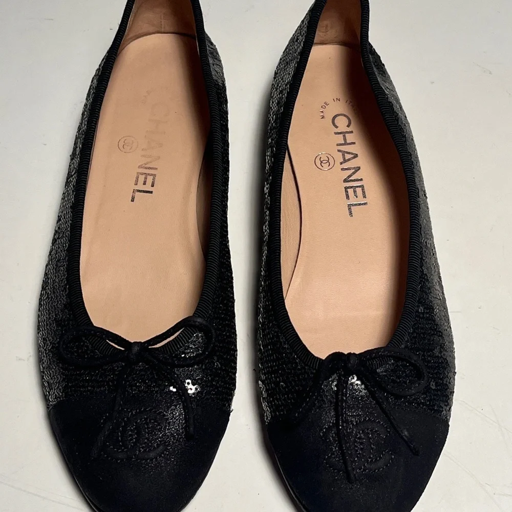 Elegant Black Sequin Flats Chanel